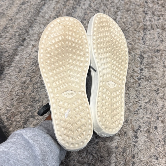 CROCS gray and White womens Sneakers sz 8 good condition - Picture 6 of 8